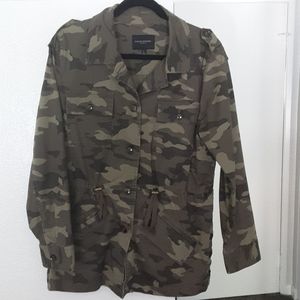Banana Republic camo print jacket